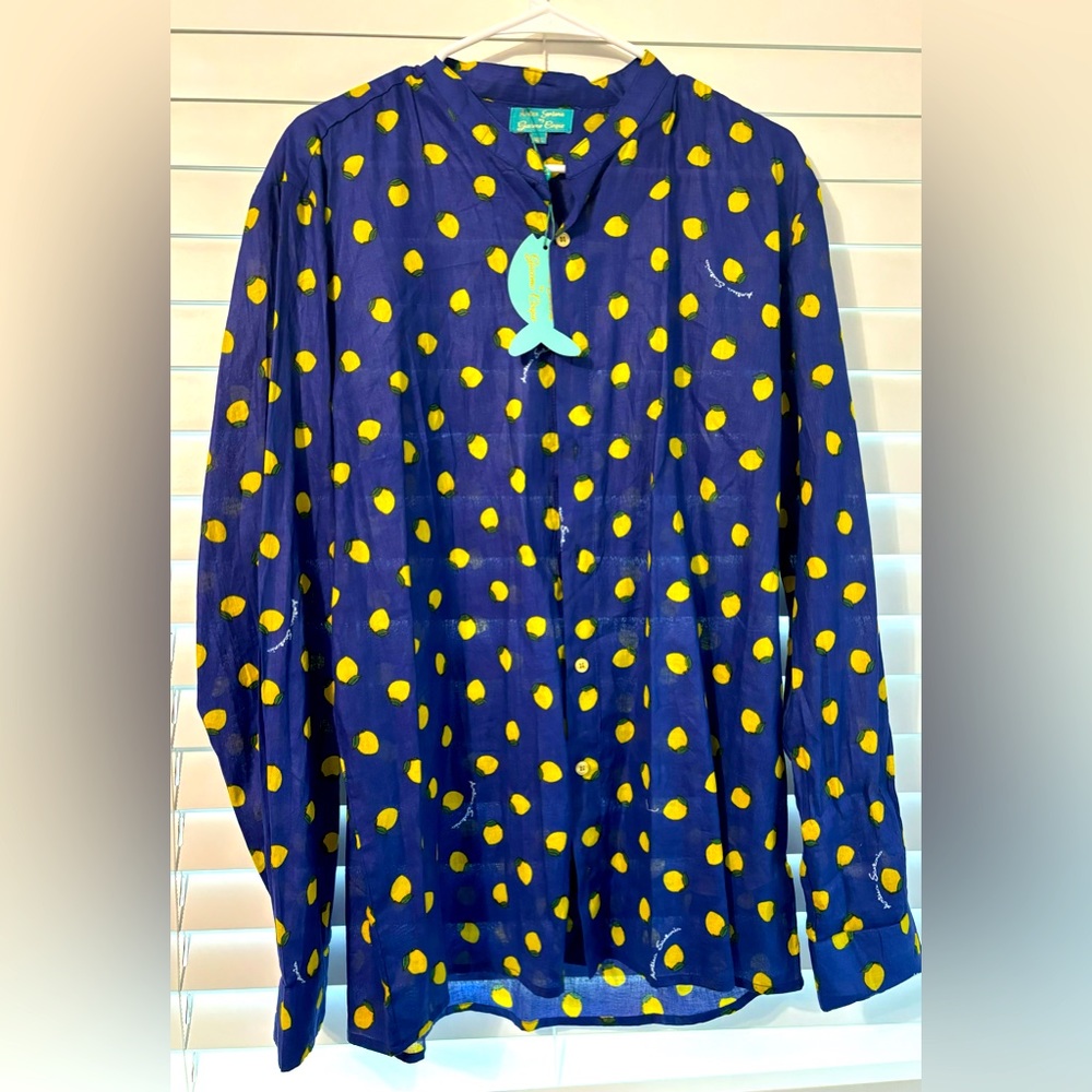 Antica Sartoria Men’s Shirt NWT purchased in Positano Italy.  Blue with lemons